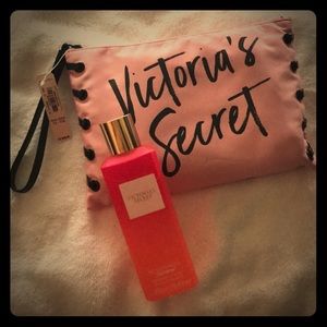 Victoria’s Secret bombshell body spray and bag set